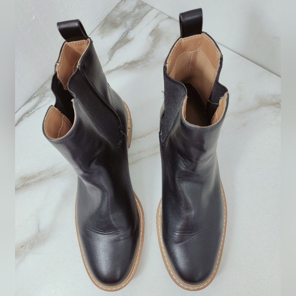 EUC Universal Thread Women's Pearl Black Faux Leather Chelsea Ankle Boots, 7.5 - Picture 5 of 11